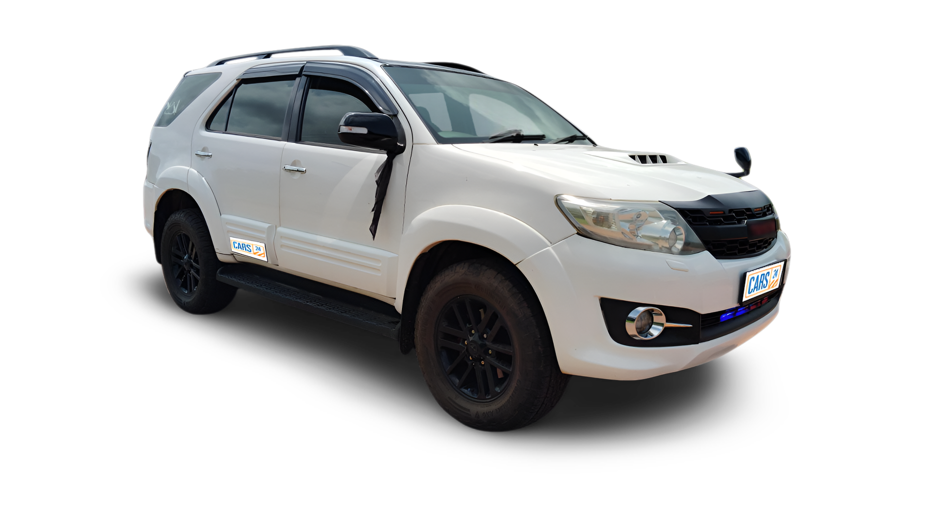 Toyota Fortuner-img